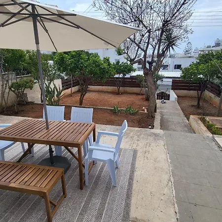 Hana House *