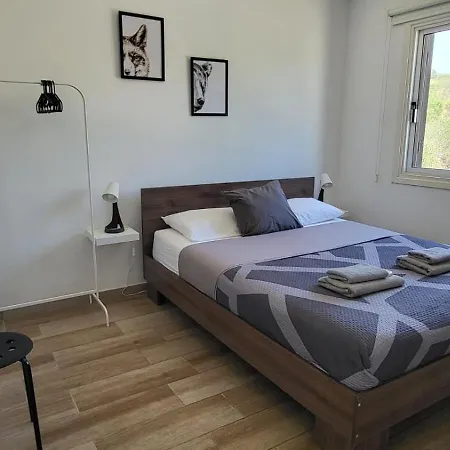 Hana House בית נופש איה נאפה